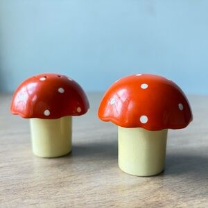 Vintage Ceramic Mushroom Shaped Salt and Pepper Shakers
